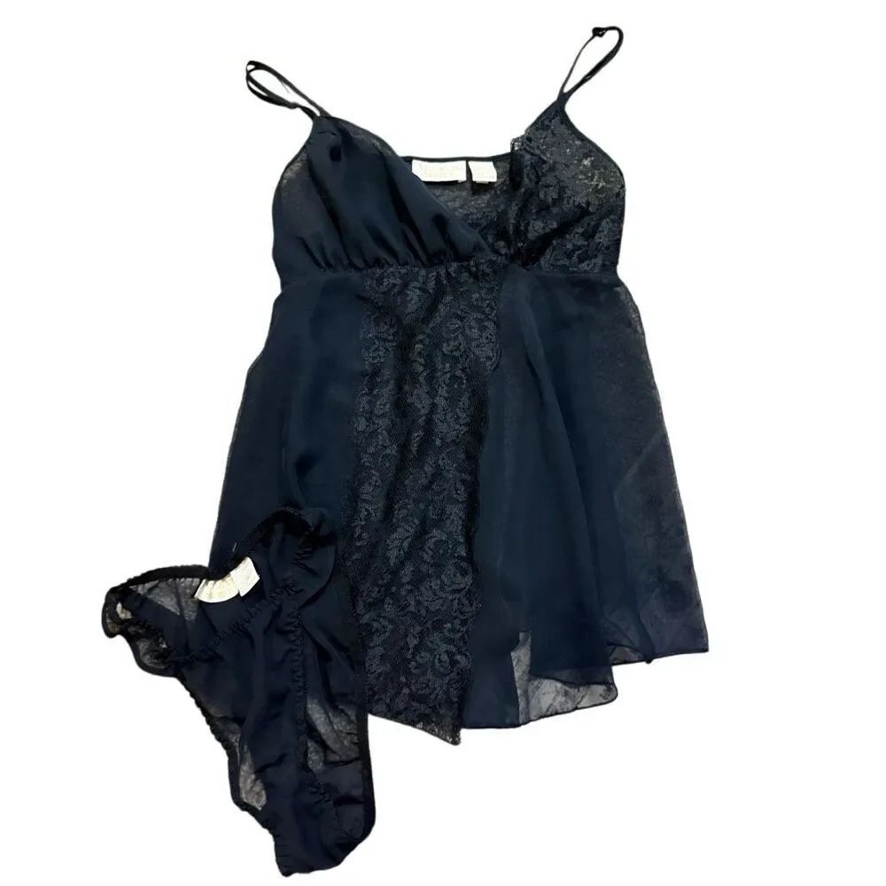 Vintageāblack label Victoria secret lace mesh lingerie set size small